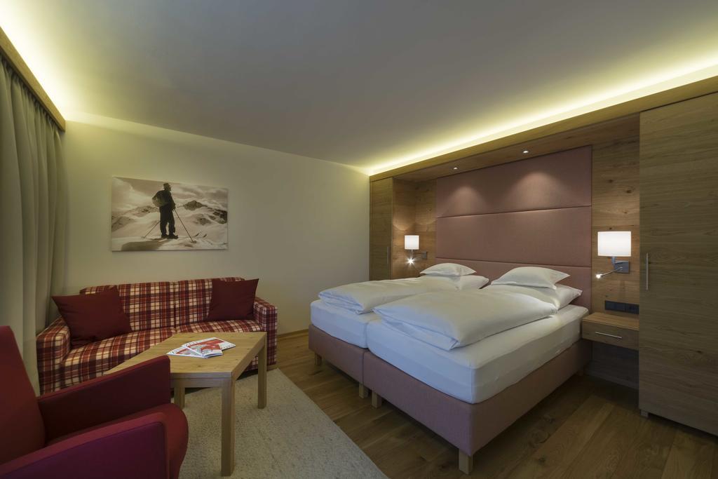 Hotel Garni Panorama Lech am Arlberg Habitación foto