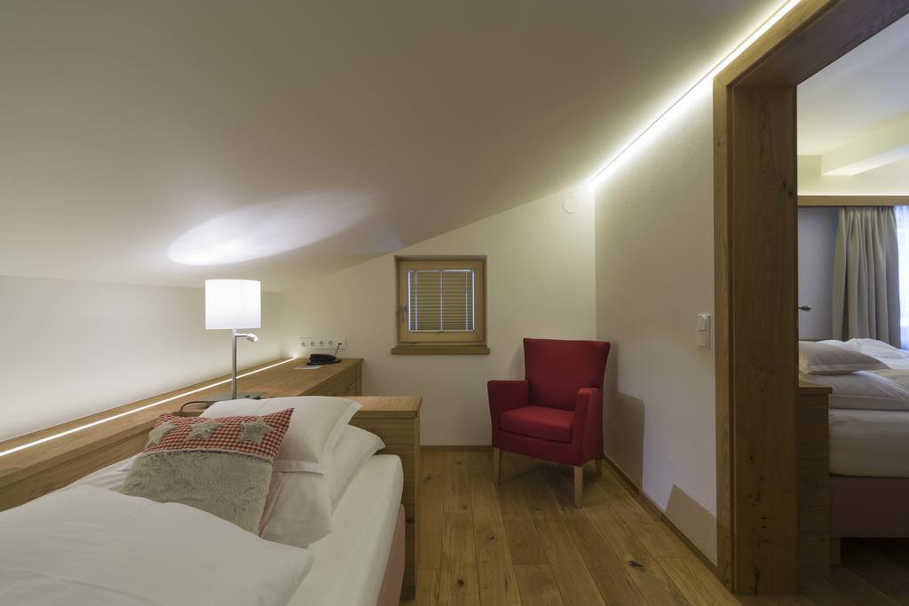 Hotel Garni Panorama Lech am Arlberg Habitación foto
